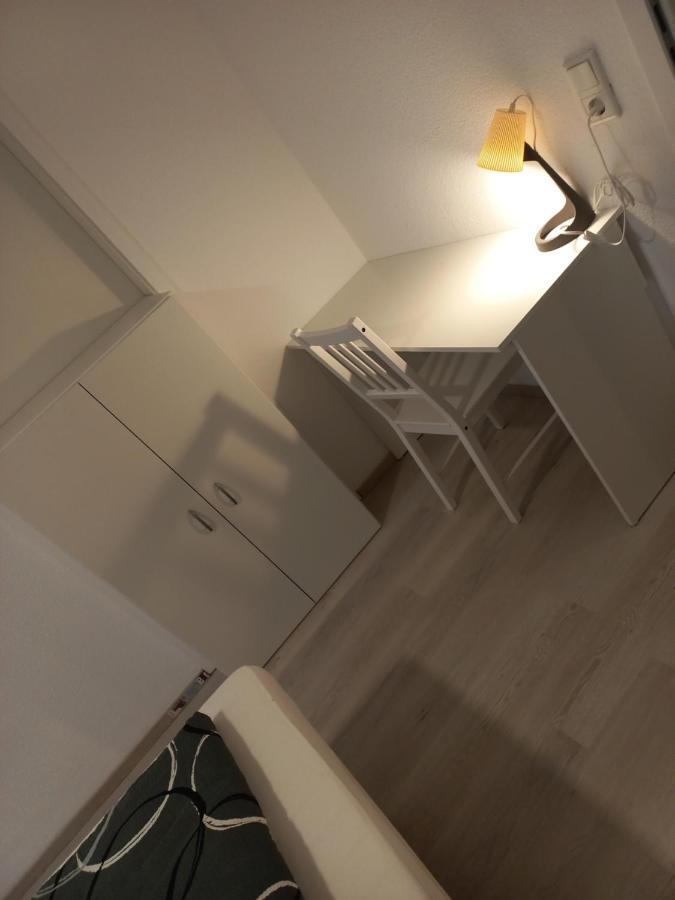 Hoteliving Duesseldorf Airport Ратинген Екстериор снимка