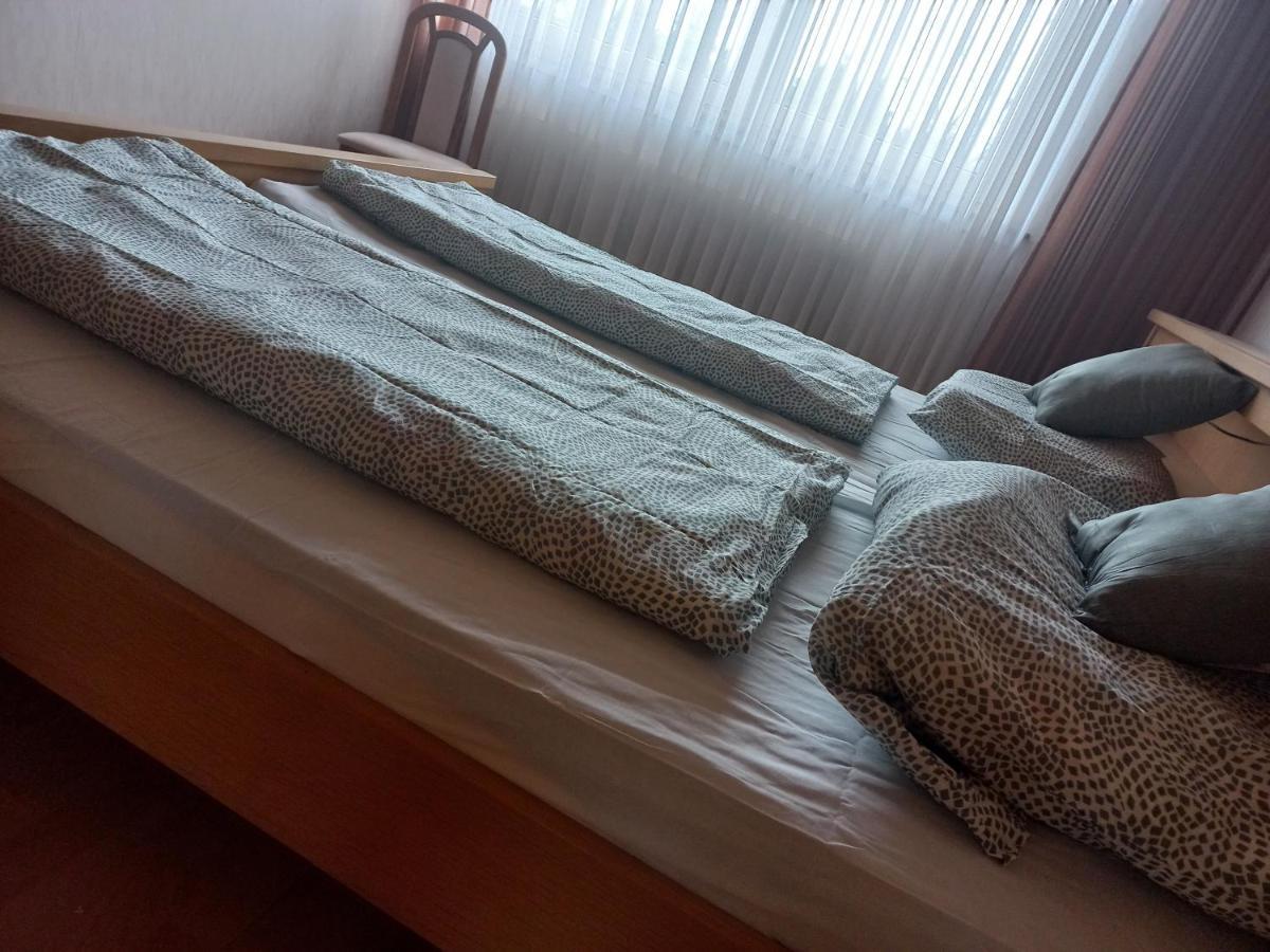Hoteliving Duesseldorf Airport Ратинген Екстериор снимка